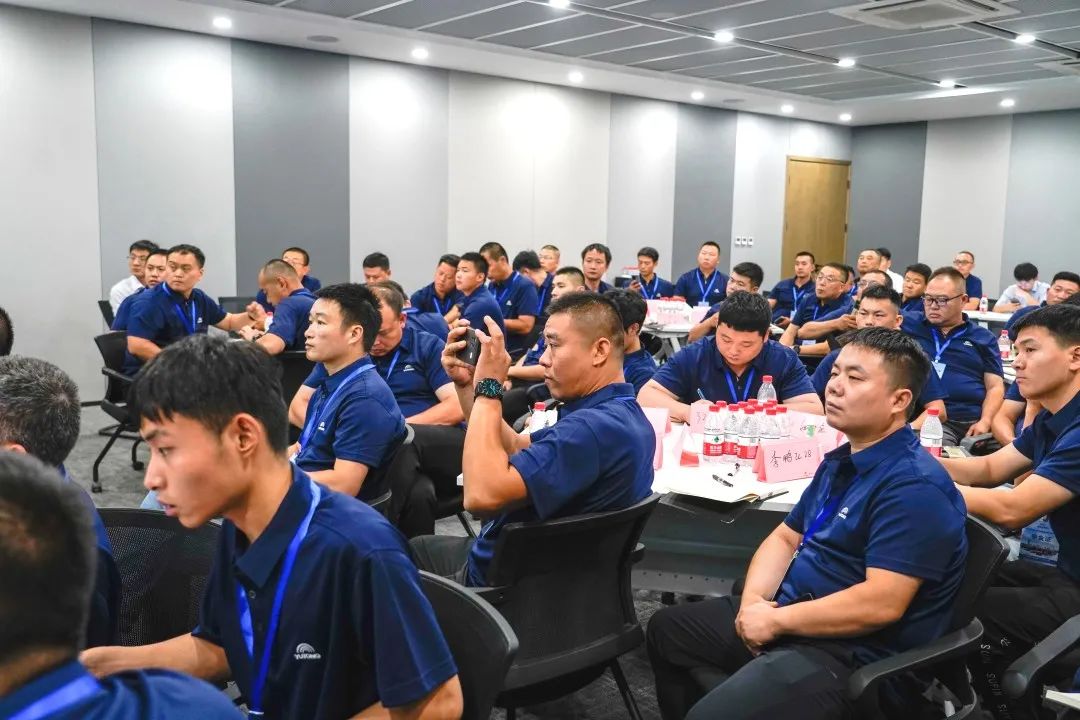 壹定发专用车售后服务培训圆满结束，为客户打造高质量服务体验！