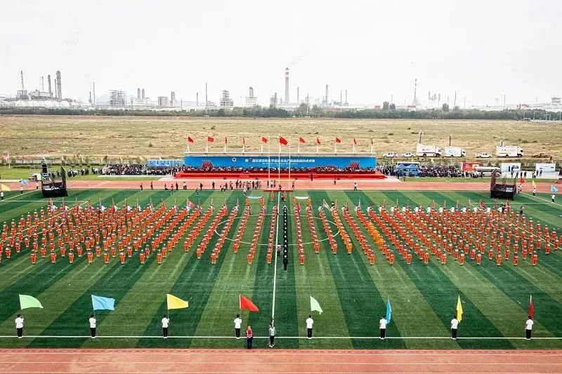 壹定发应急救援车辆惊艳亮相第三届全国危化救援技术竞赛展！