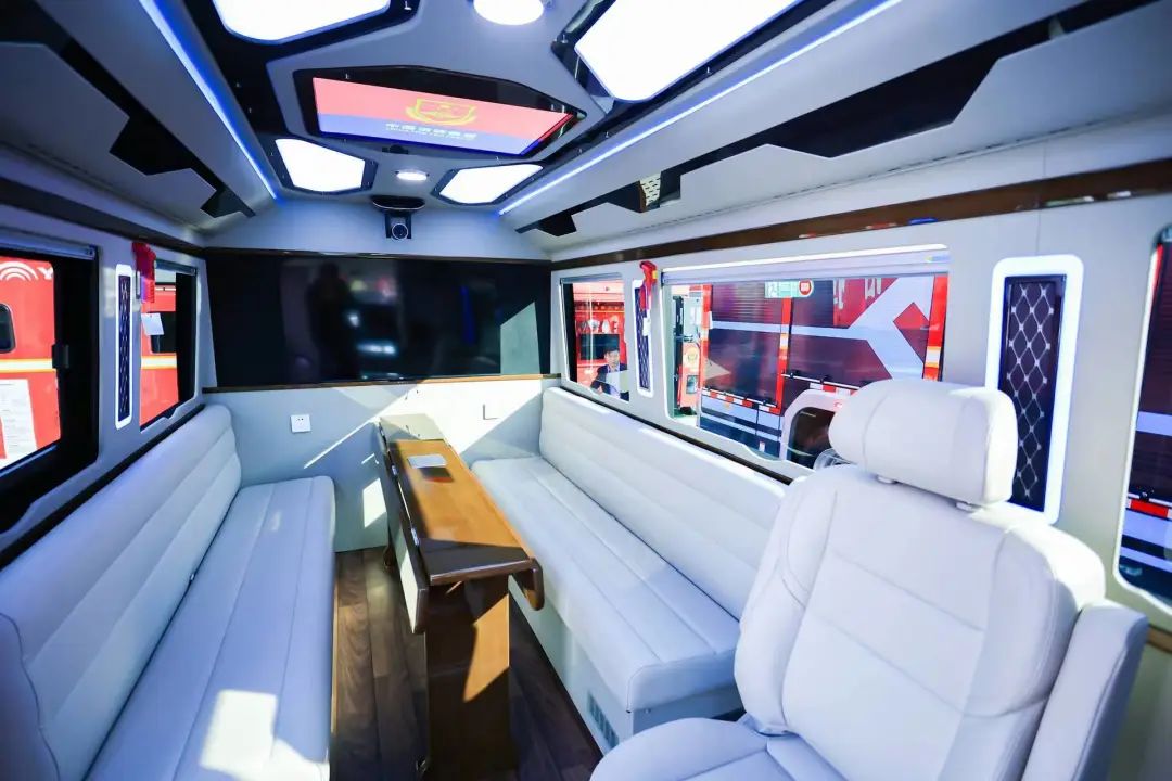 壹定发专用车携多款王牌产品，“盛装”出展第二十届中国国际消防展！