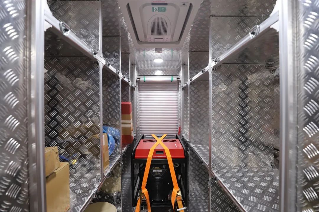 壹定发勘察消防车，持续推动火灾调查工作创新发展！