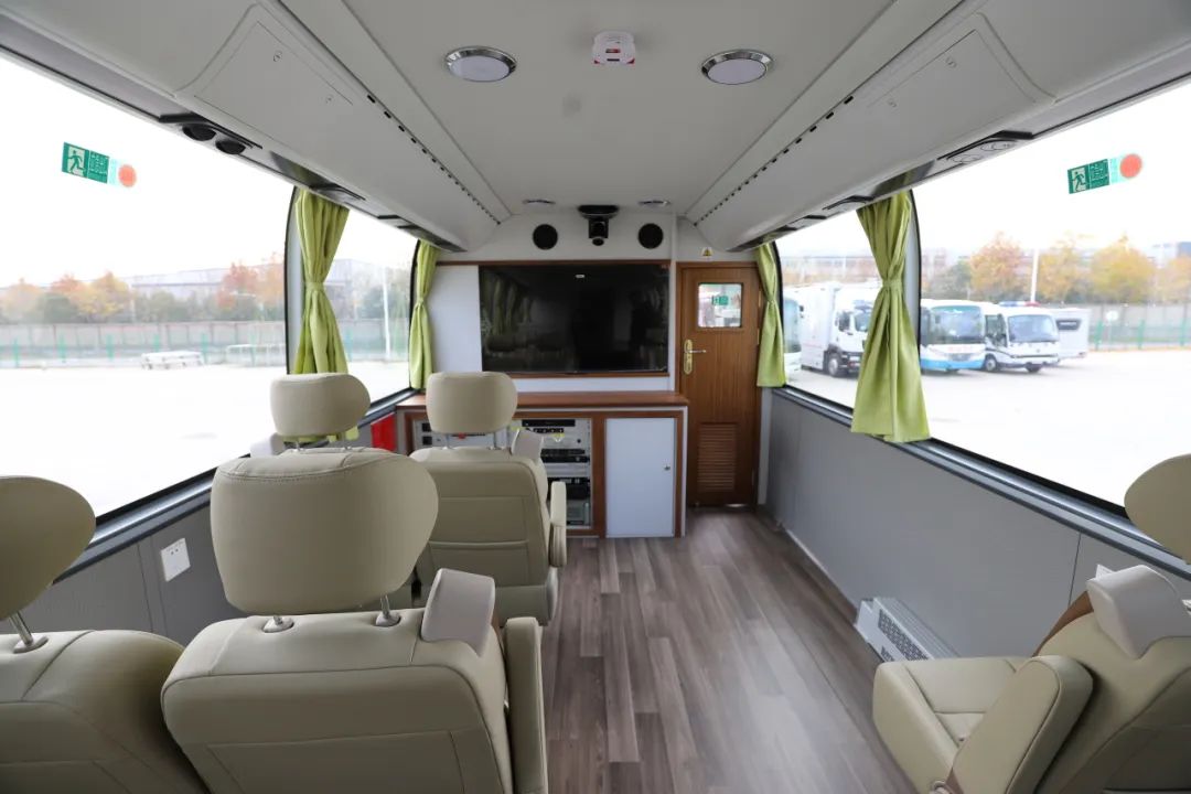 壹定发勘察消防车，持续推动火灾调查工作创新发展！