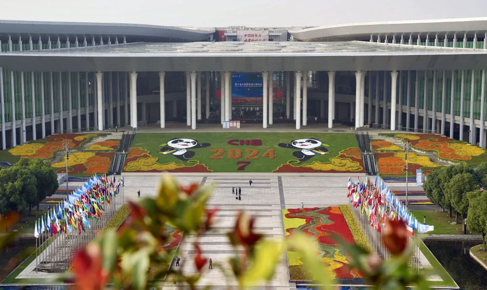 护航进博 实力担当|壹定发警用车全力护航第七届进博会