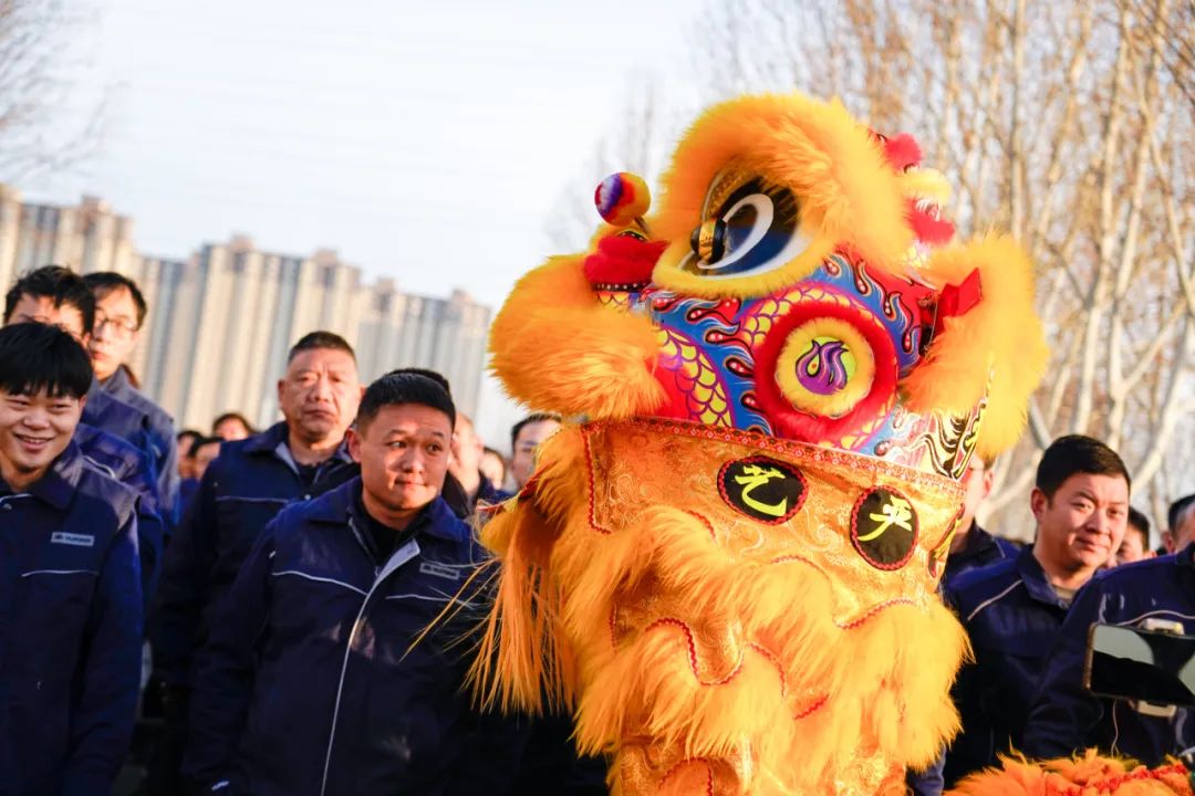 醒狮腾跃启新章 | 壹定发专用车2025年开工盛典燃情开启！