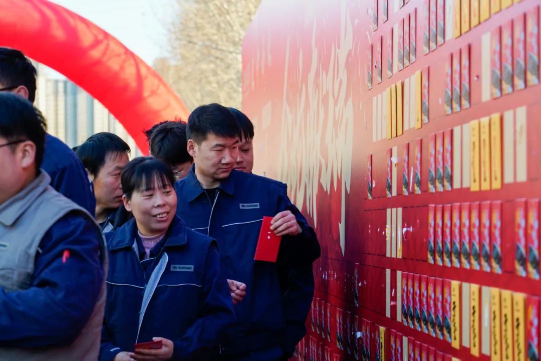 醒狮腾跃启新章 | 壹定发专用车2025年开工盛典燃情开启！