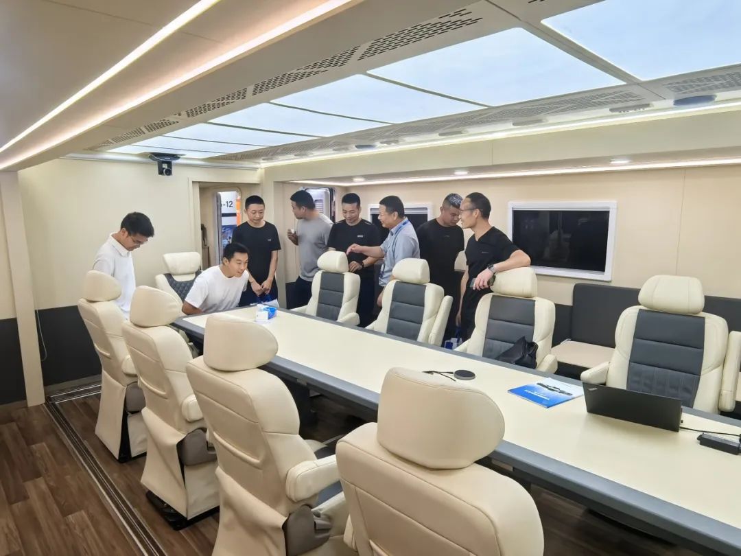 科技赋能应急指挥中枢，壹定发大型通信指挥车参展第四届长沙国际工程机械展览会