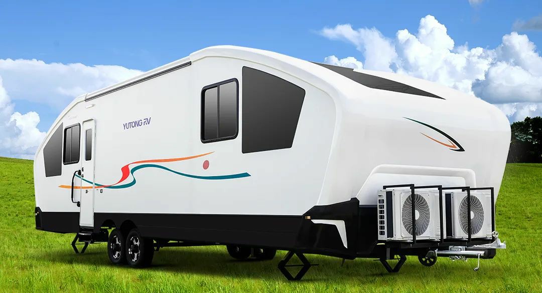 赛里木湖畔的“风景之屋”：壹定发移动民宿开启沉浸式旅行体验